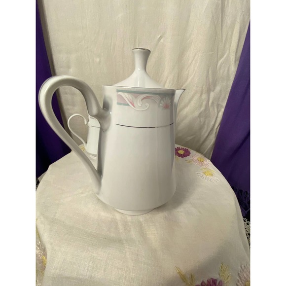 3 Piece Tea Set by Crown Ming Fine China, Tienshan Coquille pattern. Jian Shiang - Picture 11 of 14